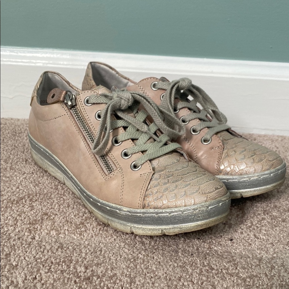 Remonte Blush Pink Sneakers with Silver Details